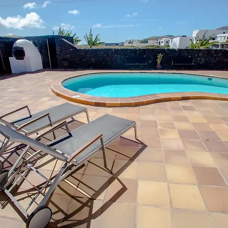 Casa Veroles Lanzarote * El Islote